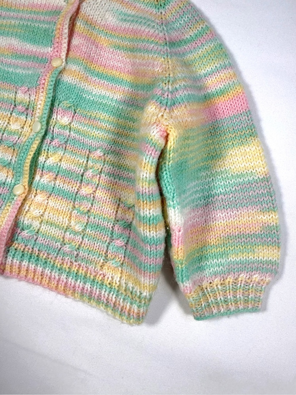 Hand Knit Pastel Baby Cardigan 3-6 Months‎ Vintage Inspired Cottagecore Heirloom - Picture 6 of 9